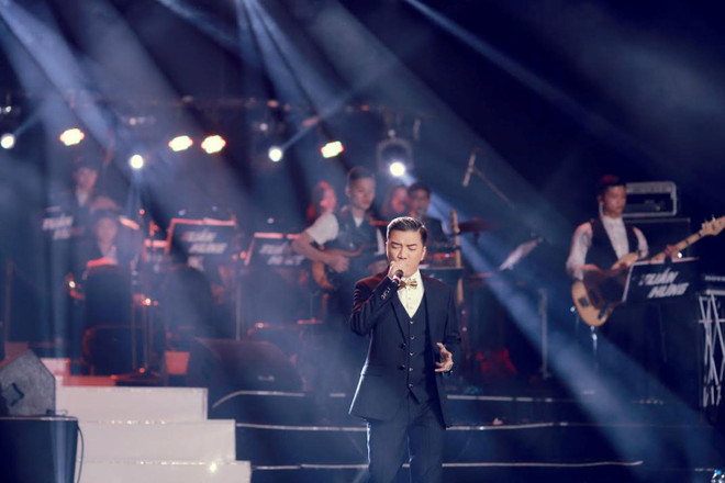 [Photo] Tuấn Hưng "đam mê" hát nhạc Nguyễn Vĩnh Tiến ảnh 7