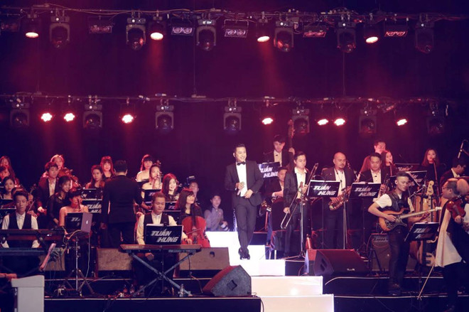 [Photo] Tuấn Hưng "đam mê" hát nhạc Nguyễn Vĩnh Tiến ảnh 5