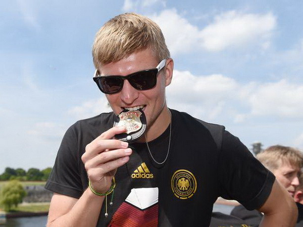 Toni Kroos: "Ông Vua" của những danh hiệu trong năm 2014 ảnh 7