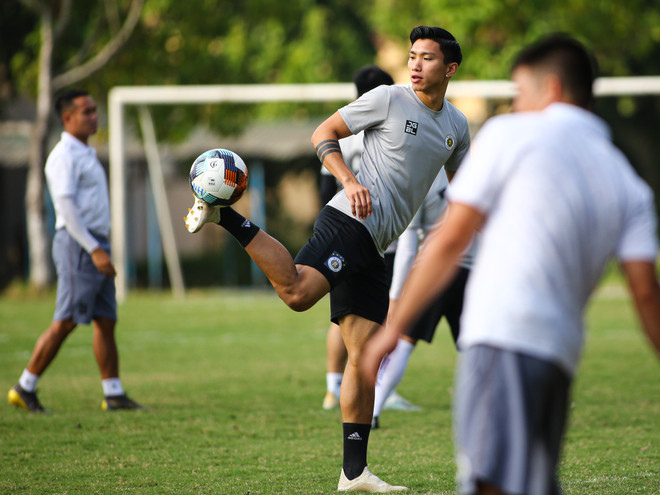 Vì sao Đoàn Văn Hậu tái phát chấn thương, có thể phải phẫu thuật? ảnh 1