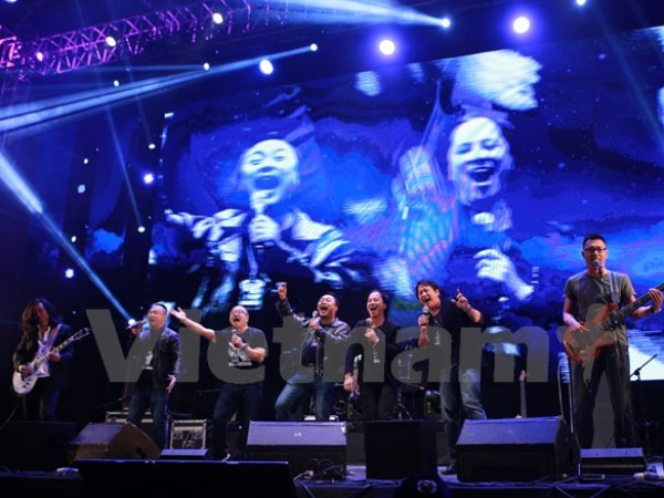 Trần Lập – Hẹn gặp lại: "Sẽ phải là ngọn lửa ấm ta ươm từ than nóng" ảnh 2