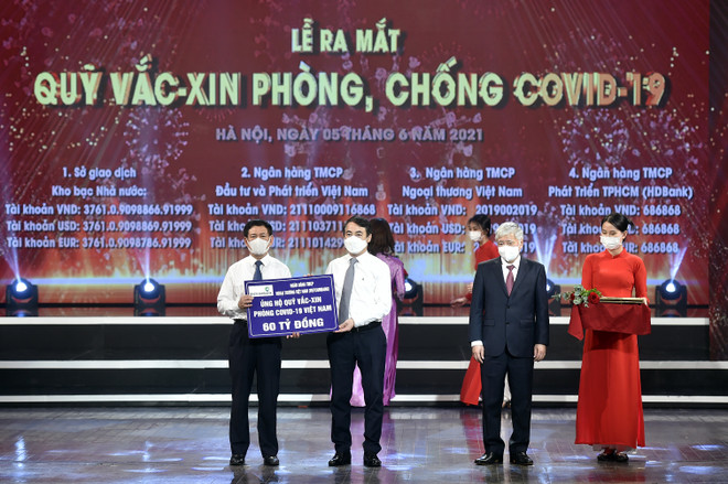 Vietcombank ủng hộ 60 tỷ đồng cho Quỹ vaccine phòng, chống dịch ảnh 1