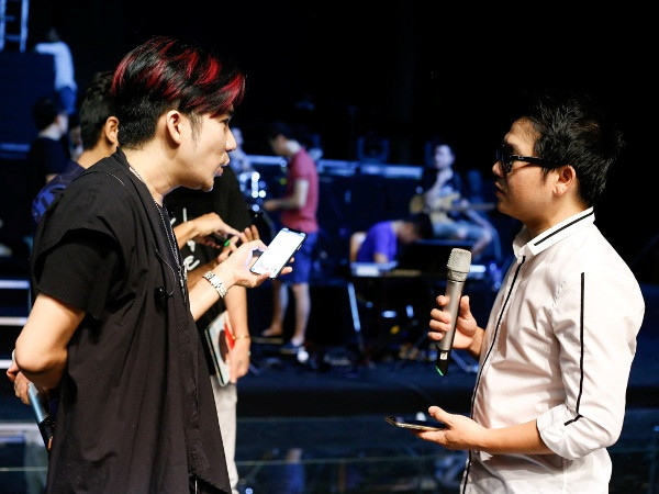 Trọng Tấn song ca mùi mẫn với “em gái mưa” Hương Tràm ảnh 5