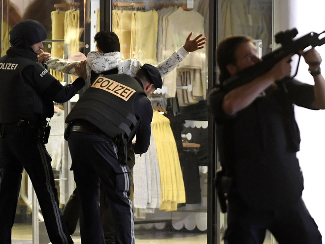 Xả súng tại Áo: Cảnh sát điều tra 21 đối tượng tình nghi liên quan ảnh 1