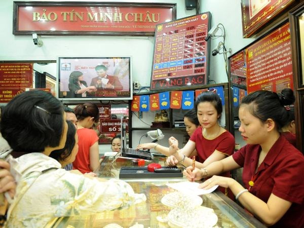 FED giữ nguyên lãi suất, vàng trong nước và thế giới đều tăng ảnh 1