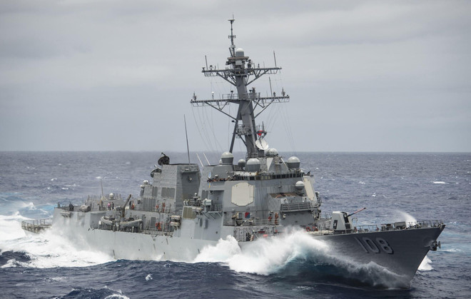 Trong ảnh (tư liệu): Tàu USS Wayne E. Meyer của Hải quân Mỹ tại Thái Bình Dương ngày 19/6/2017. Ảnh: AFP/ TTXVN Tàu khu trục Hải quân Mỹ tuần tra hàng hải tại Biển Đông ảnh 1