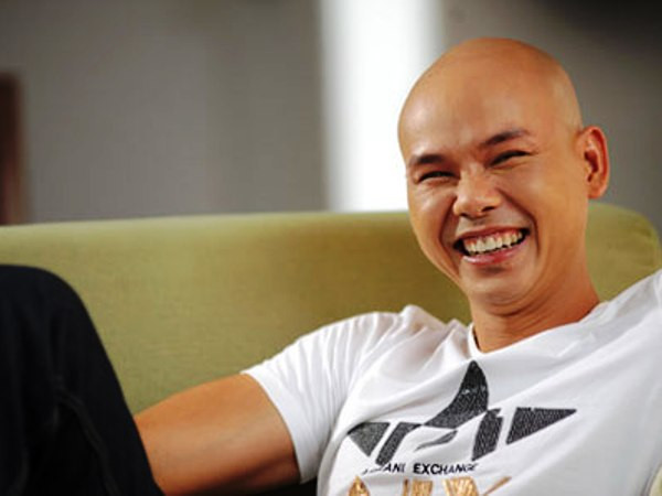 Ca sỹ Phan Đinh Tùng là nhân vật của liveshow Dấu ấn tháng Mười ảnh 1