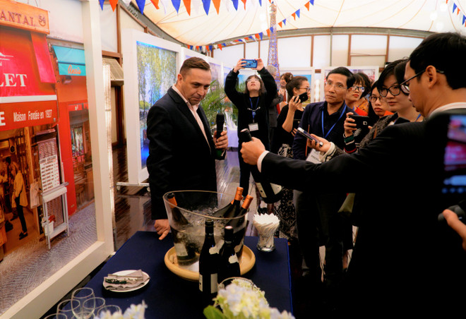 Lễ hội ẩm thực Pháp lớn nhất Việt Nam quy tụ 40 gian hàng đặc sắc ảnh 4