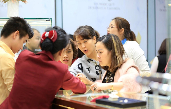 Hai thương hiệu vàng trong nước đảo chiều tăng đến 110.000 đồng ảnh 1