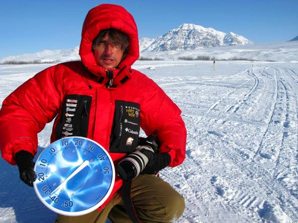 Nhiếp ảnh gia Italy khởi động hành trình xuyên Việt bằng xe Vespa ảnh 1