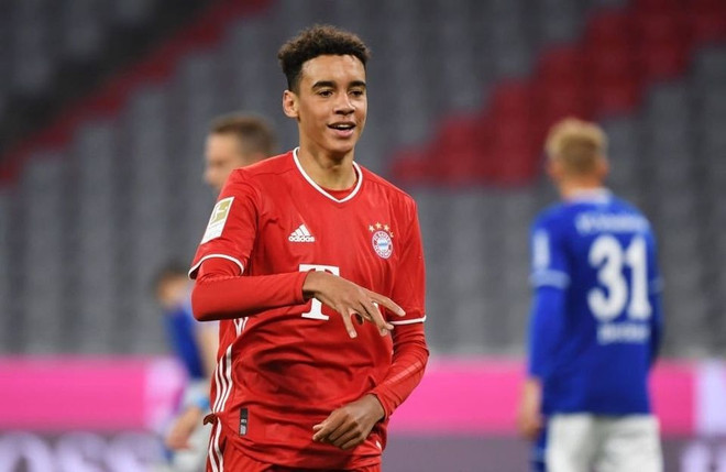 Bundesliga: Những điểm nhấn ở trận khai mạc 'hủy diệt' của nhà vô địch ảnh 1