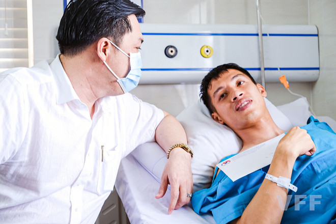 HLV Park mong Hùng Dũng sớm trở lại như hành trình giành Quả bóng vàng ảnh 2