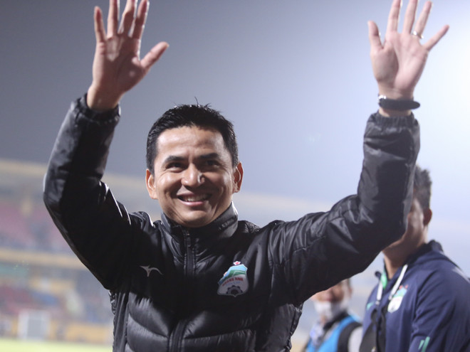 Hoàng Anh Gia Lai dẫn đầu V-League với HLV Kiatisak như thế nào? ảnh 4