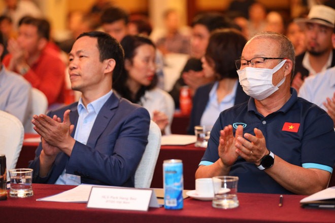 Công bố giá vé xem trận giao hữu giữa tuyển Việt Nam và CLB Dortmund ảnh 2