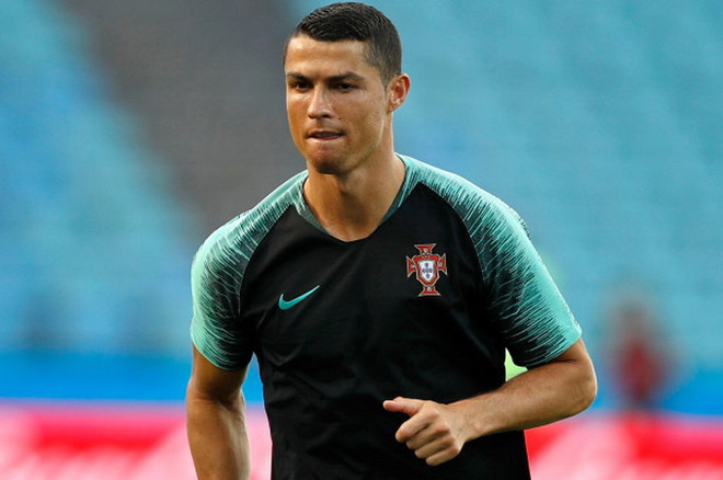 Ronaldo nhận án 2 năm tù ngay trước giờ ra sân gặp Tây Ban Nha ảnh 1