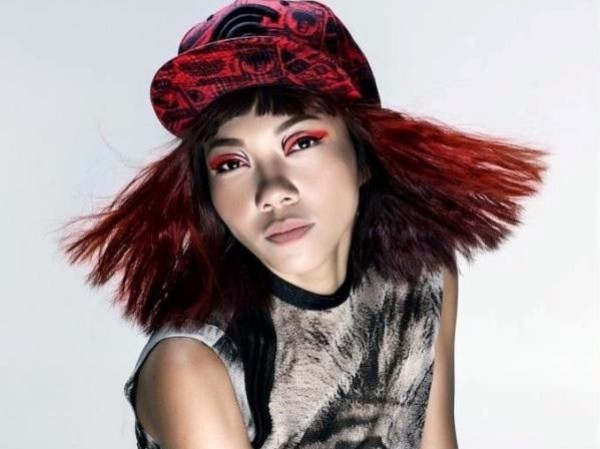 Hà Trần hát “Anh cứ đi đi” của Hari Won: Vũng lầy hay vùng trũng? ảnh 1