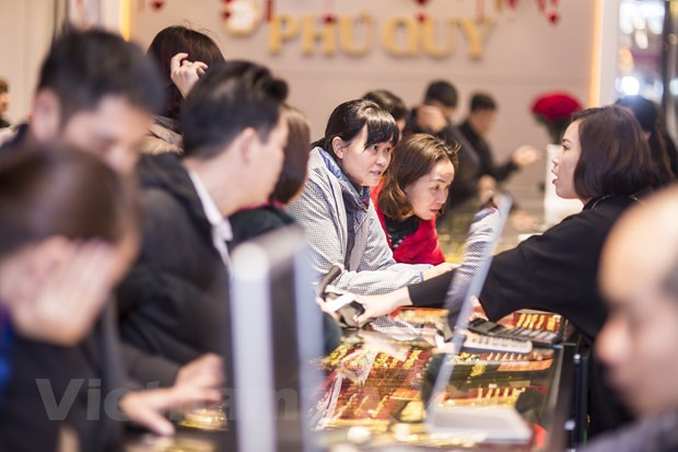 Giá vàng trong nước tăng phi mã, giao dịch quanh mức 60,8 triệu đồng ảnh 1