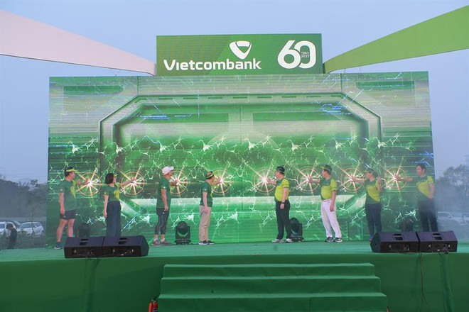 Vietcombank ra mắt quỹ hỗ trợ học sinh nghèo và phát động giải chạy ảnh 1