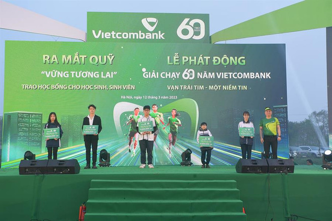 Vietcombank ra mắt quỹ hỗ trợ học sinh nghèo và phát động giải chạy ảnh 3