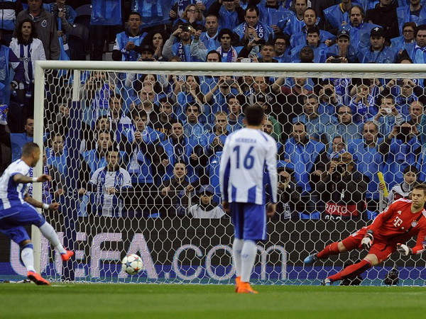 Porto-Bayern 3-1: Một Bayern lạ lẫm và đầy bối rối ảnh 2