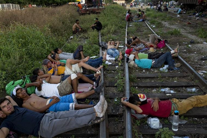Mexico bắt gần 800 người di cư bất hợp pháp từ các nước Trung Mỹ ảnh 1