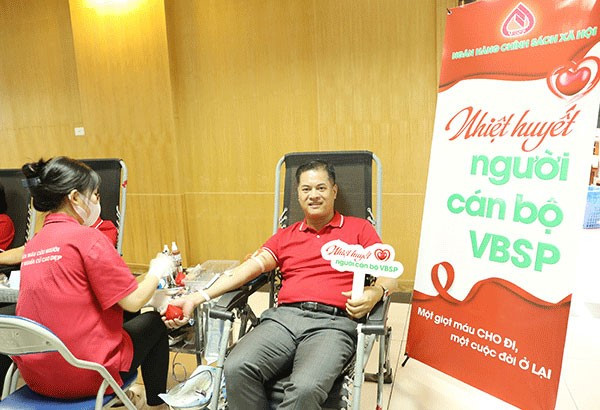 Hiến máu: Nghĩa cử cao đẹp của cán bộ Ngân hàng Chính sách xã hội ảnh 4