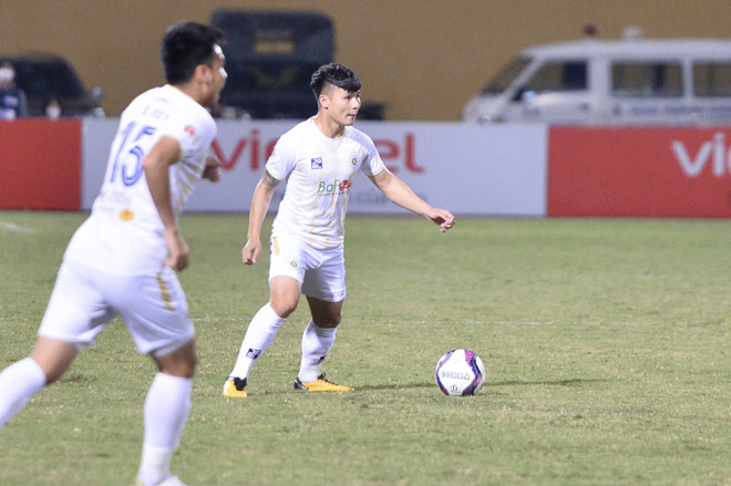 Quang Hải nghẹn ngào chia sẻ sau trận đấu cuối cùng cho Hà Nội FC ảnh 2
