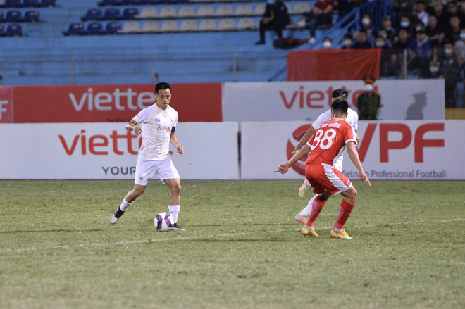 Quang Hải nghẹn ngào chia sẻ sau trận đấu cuối cùng cho Hà Nội FC ảnh 5