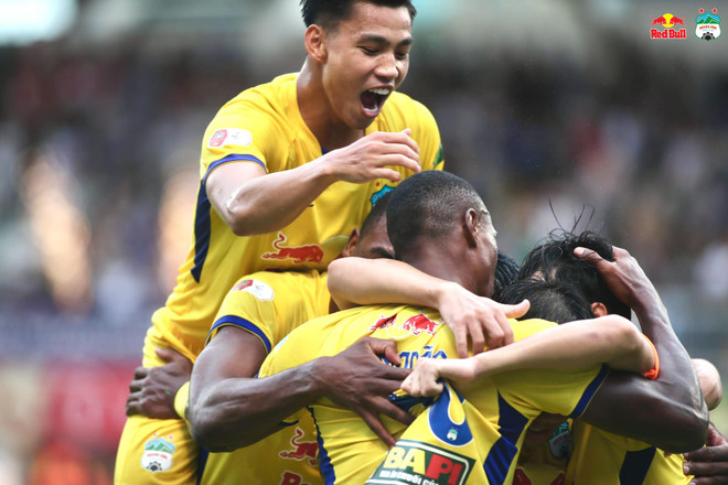 Văn Toàn tỏa sáng, Hoàng Anh Gia Lai thắng trận thứ ba liên tiếp ảnh 1