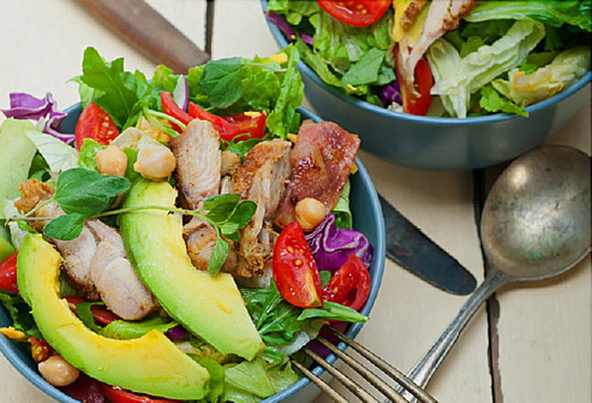 Chế độ ăn low-carb có thể giảm tuổi thọ của người trung niên ảnh 1