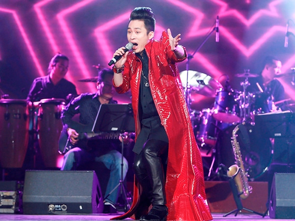 Phó Đức Phương có "người tình" mới, Tùng Dương an phận ... Trương Chi ảnh 1