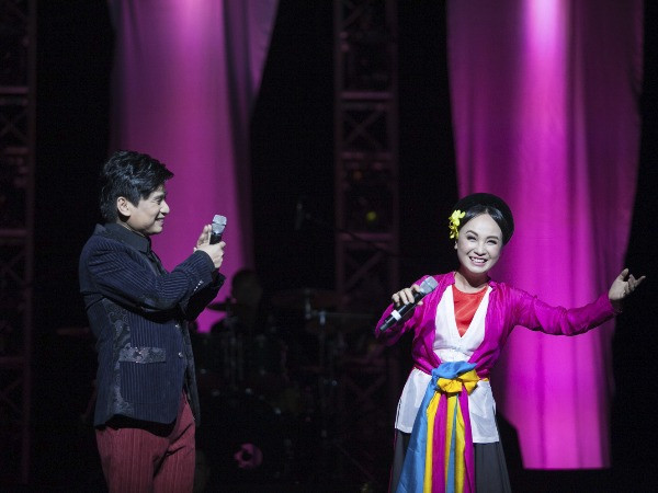 Đêm nhạc Tấn Minh: "Vẫn cảm xúc và dịu dàng như ngày nào!" ảnh 3