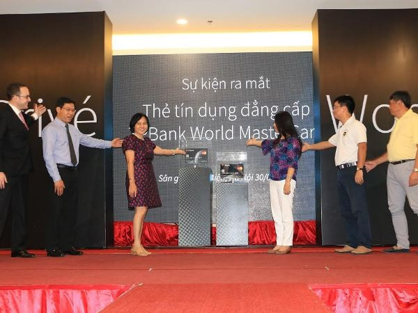 Ngân hàng Tiên Phong ra mắt thẻ tín dụng TPBank World MasterCard ảnh 1