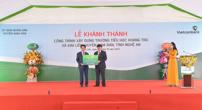 Vietcombank khánh thành trường học trên quê hương Chủ tịch Hồ Chí Minh ảnh 1