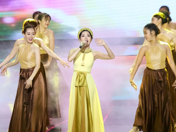 "Nhân tố bí ẩn": Kém sôi động bởi thí sinh muốn "hạ cánh an toàn" ảnh 1