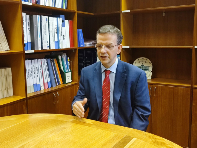 IMF: Tăng trưởng kinh tế VN dự báo sẽ phục hồi vào nửa cuối năm 2023 ảnh 1