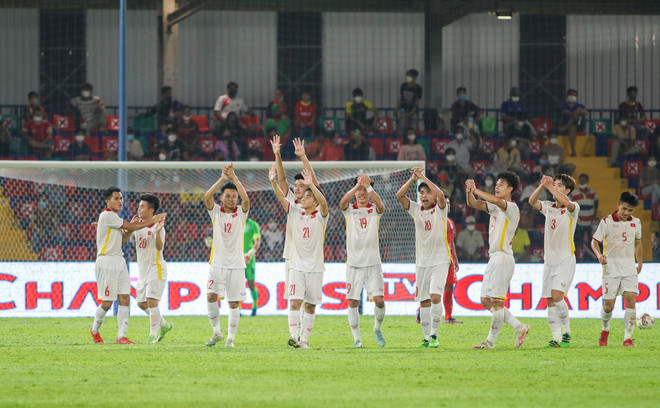 U23 Việt Nam thắng đậm U23 Singapore và sẽ gặp U23 Thái Lan ở lượt trận cuối cùng của bảng C để tranh ngôi đầu tại giải U23 Đông Nam Á 2022. (Ảnh: VFF) HLV U23 Việt Nam khiêm tốn sau chiến thắng đậm 7-0 trước Singapore ảnh 1