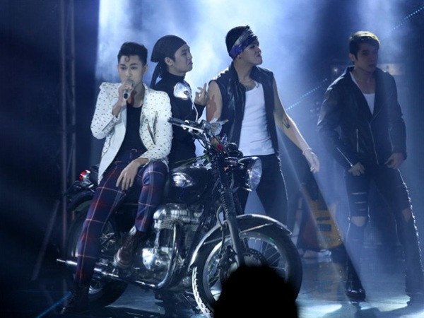 Sơn Tùng M-TP bỏ cuộc vì sức khỏe hay là “kịch bản” được biết sớm? ảnh 4