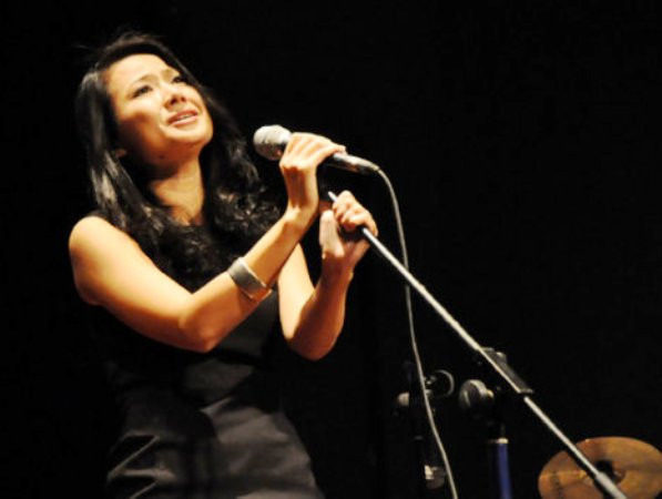 Giang Trang: Ẩn mình, để khởi lộ "vùng trời khác" trong cõi Trịnh ảnh 3