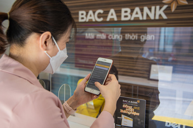 Cuộc cạnh tranh thu hút tiền gửi không kỳ hạn ngày càng khốc liệt ảnh 2