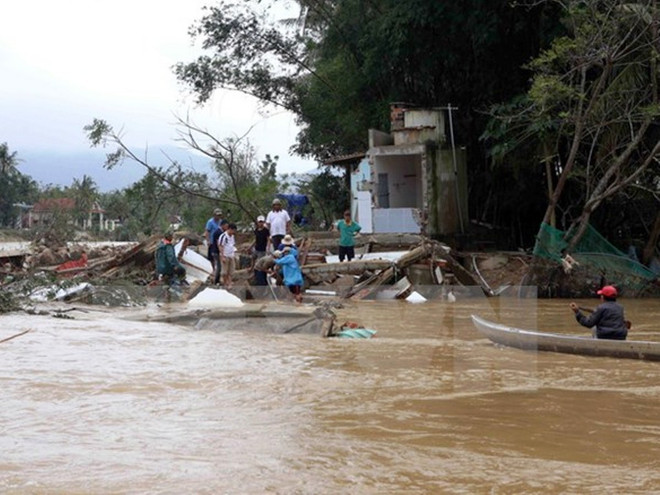 New Zealand hỗ trợ khẩn cấp cho 5.000 người dân Bình Định sau lũ ảnh 1