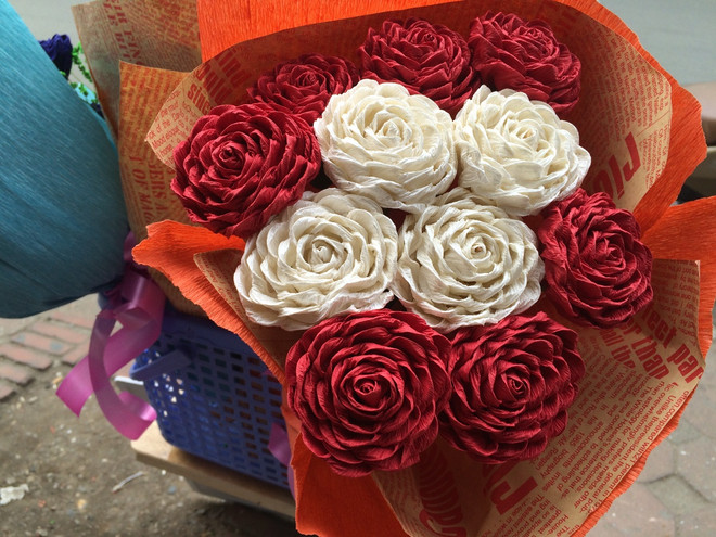 Những mẫu hoa giấy làm "bàng hoàng" các tình nhân ngày Valentine ảnh 12