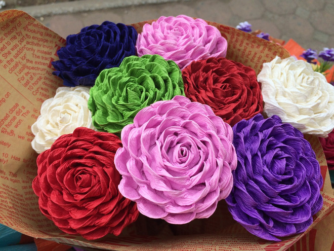 Những mẫu hoa giấy làm "bàng hoàng" các tình nhân ngày Valentine ảnh 3