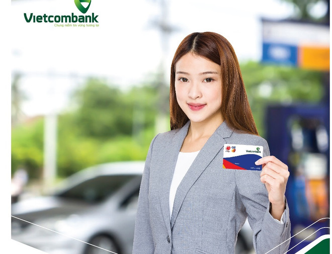 Vietcombank ra mắt thẻ trả trước xăng dầu Vietcombank Idemitsu Q8 ảnh 1