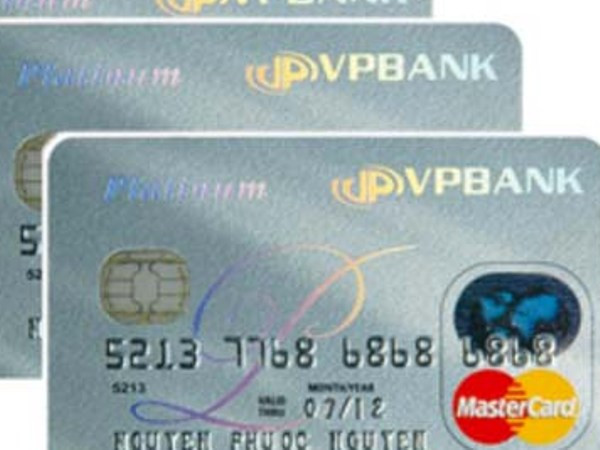 Chi tiêu bằng thẻ VPBank Mastercard được nhận iPad ảnh 1