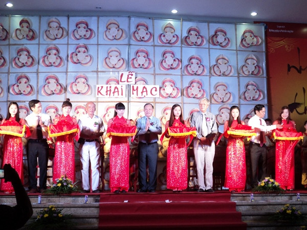 Hội chợ làng nghề Việt Nam: Phong phú sản vật ba miền ảnh 2