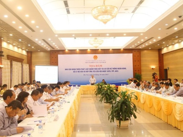 Mua ngân hàng với giá "0" đồng: Sự công bằng hay giải pháp tình thế? ảnh 1