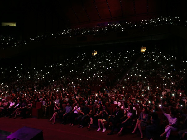 Quay lại sau một năm Thomas Anders vẫn "đốn tim" khán giả Hà Nội ảnh 3