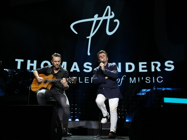 Quay lại sau một năm Thomas Anders vẫn "đốn tim" khán giả Hà Nội ảnh 1
