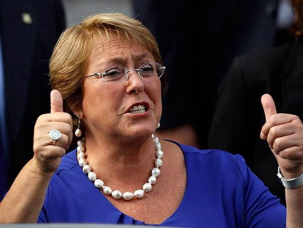 Tổng thống Chile xác định khu vực thảm họa sau động đất ảnh 1